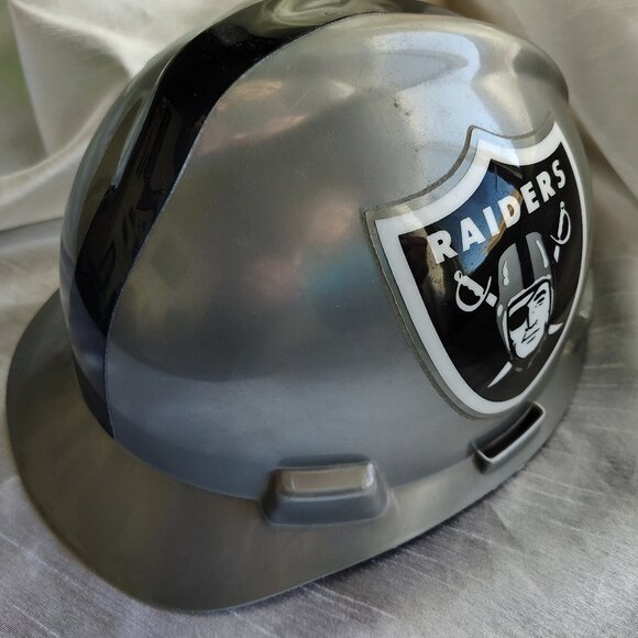 RAIDERS NFL Hard Hat Construction Helmet MSA LA Oakland Las Vegas Medium V-Gard - Picture 1 of 10